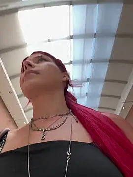 Chat +18 de RiriRoseey ao vivo