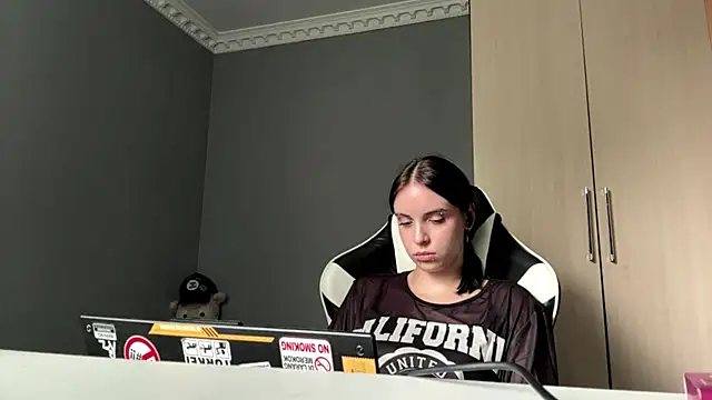 illiebilish Live XXX-Chat