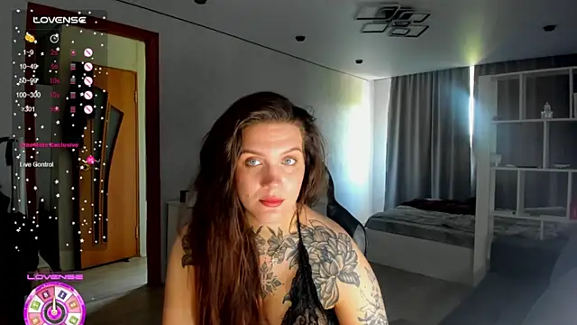 AizaRose's Live XXX Chat