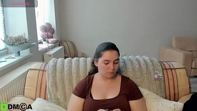 Chat +18 de MonikaMooon ao vivo