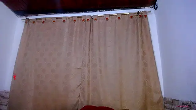 Bicky_24's Live XXX Chat