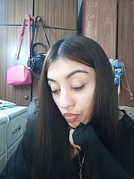 Jennyvignaduzzo Chat XXX live