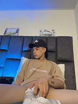 Chat +18 de SebastianReed_ ao vivo