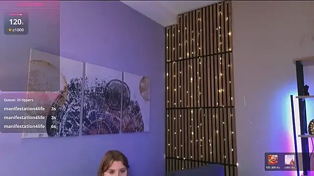 Онлайн чат XXX Caroline_Desire_