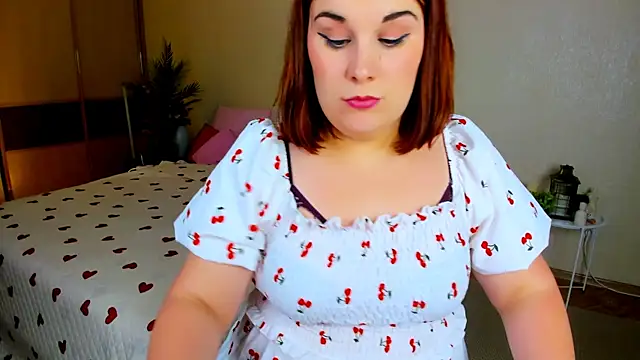 OliviaTwens Adlı Modelin Canlı XXX Sohbeti
