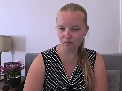 Czat XXX na żywo – RoseTeacherX