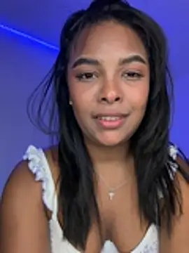 Chatroom XXX en direct de MIAROGERSSS