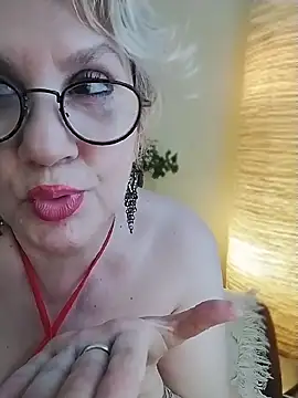 GattonaBiondona's Live XXX Chat