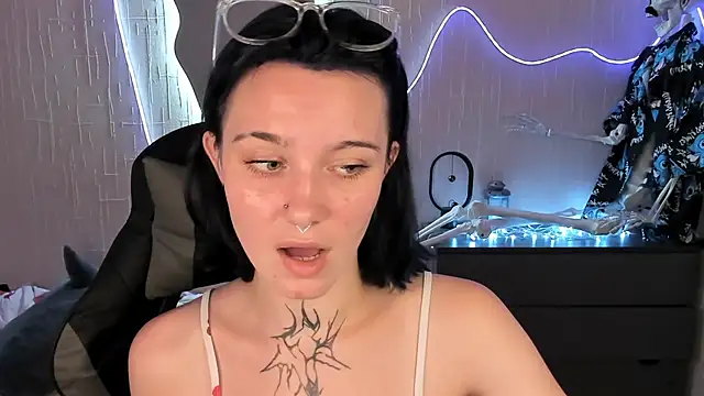 Elastikisss live XXX chat