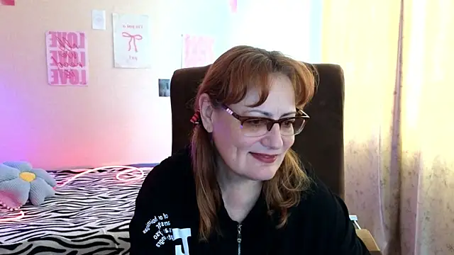 Jasmine_Tv Adlı Modelin Canlı XXX Sohbeti
