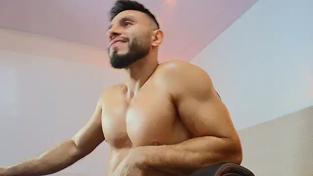 צ'אט XXX בשידור חי של Mateo_Vega_