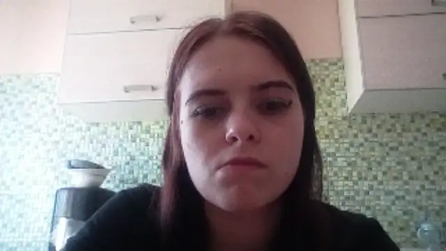 צ'אט XXX בשידור חי של KikiAmino