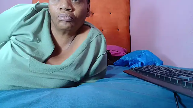 Chat XXX ao vivo de tinagiant