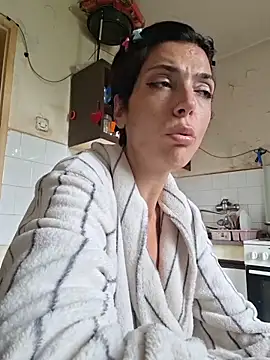 MalditaLocaa Adlı Modelin Canlı XXX Sohbeti