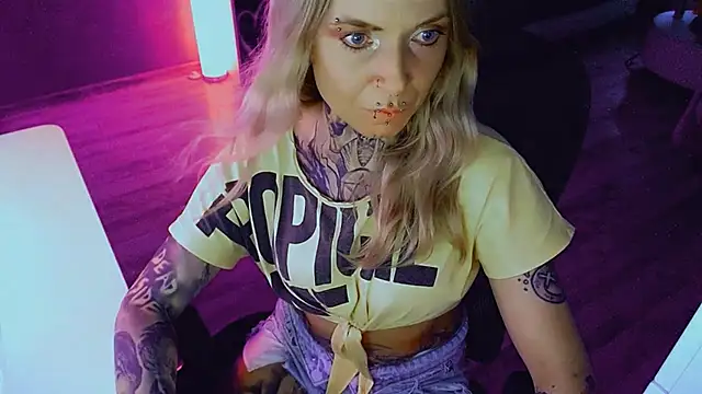 InesGold Chat XXX live