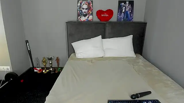 MuscleXXXBarbie Chat XXX live