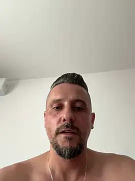 InsaneMatttn Live XXX chat