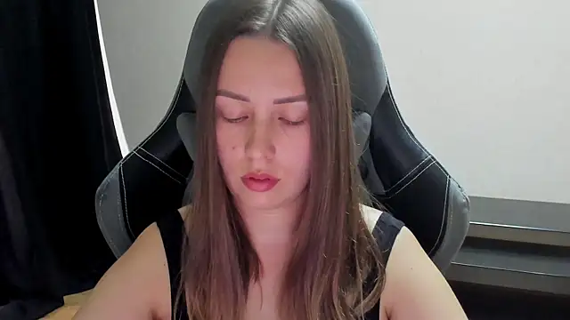 Mia_shy1's Live XXX Chat