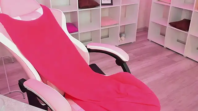 Živý XXX chat Golden__Whisper