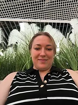 YourSweetRi – Live XXX-chat