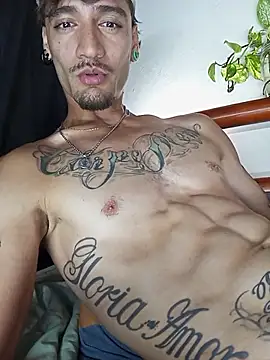 Živý XXX chat Thiago_Monteiro