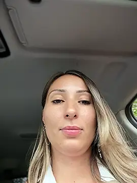 Wonder_Kari's Live XXX Chat