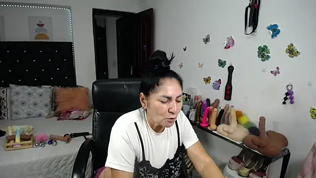 mature_bigboobs10のライブXXXチャット