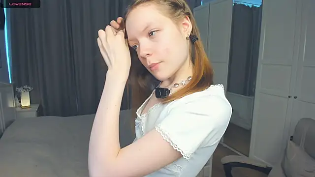 LavenderMitten Live XXX-chat