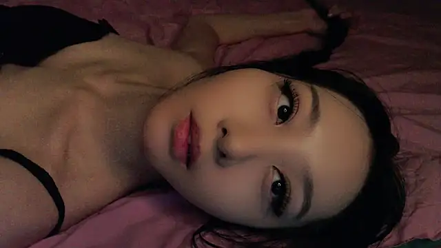 Fudzik0 লাইভ XXX চ্যাট