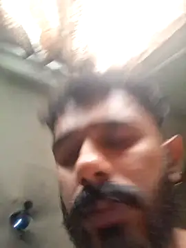 MALLUboy-04's Live XXX Chat