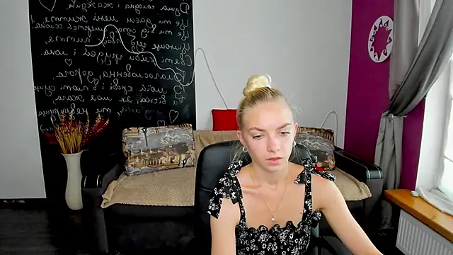SonnySofia's Live XXX Chat