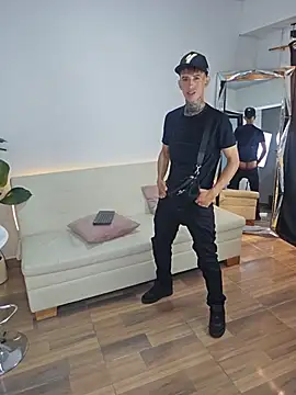 XXX chat uživo modela Darwinstark_