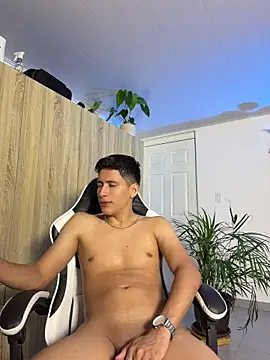 Chatroom XXX en direct de SantiLux_
