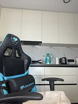 Chat +18 de CurlyLara ao vivo