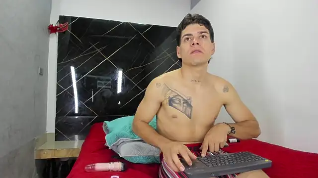 Alisson_Emiliano live XXX chat