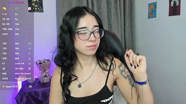 indra_cam's Live XXX Chat