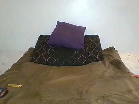 cessylolla8's Live XXX Chat