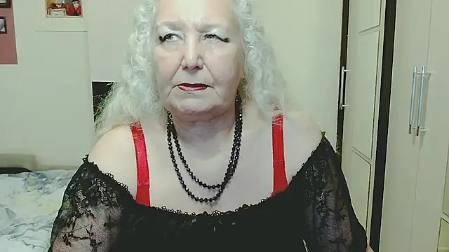 Chat XXX en directo de GrannyAlisa