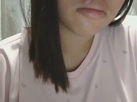 ChubbyButty Adlı Modelin Canlı XXX Sohbeti