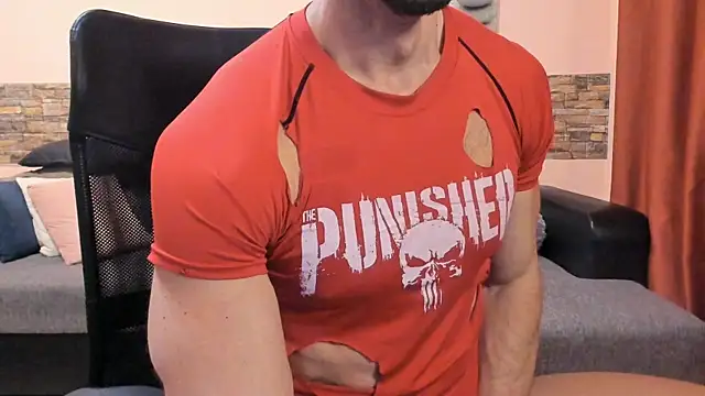HotHunkTrainer Live XXX-Chat