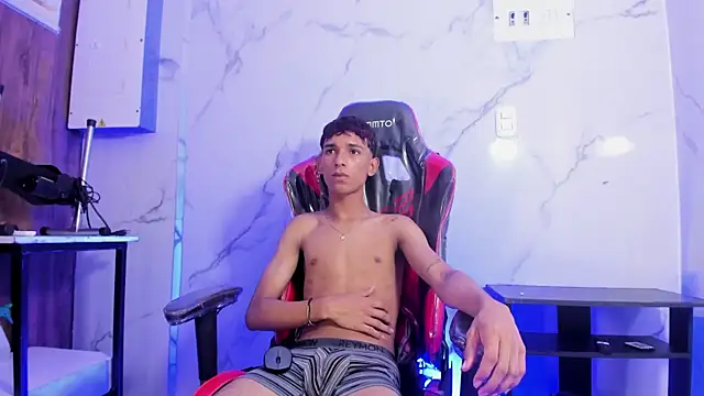 Онлайн чат XXX Joseph18_