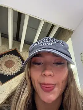 Arianavillada XXX чат на живо