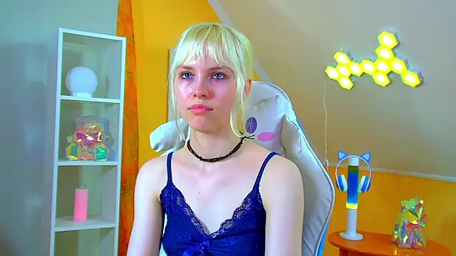 HannahHollis' Live XXX Chat