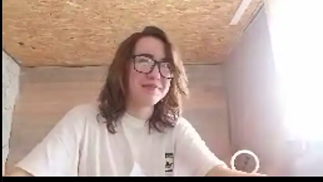 XXX chat uživo modela OliviaMoment