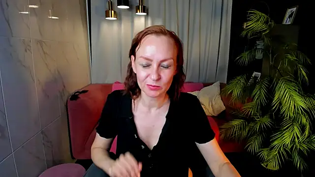 NikaGentle's Live XXX Chat