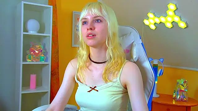 HannahHollis Adlı Modelin Canlı XXX Sohbeti
