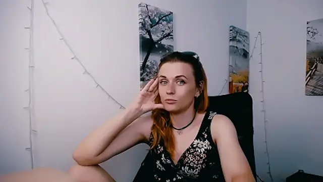 PeppyMia Chat XXX live