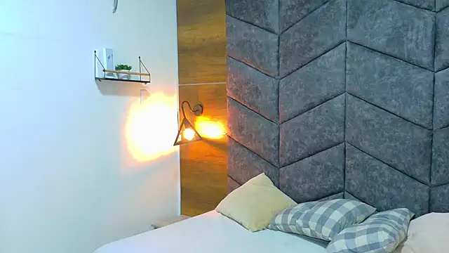 XXX chat uživo modela JenaCooper_