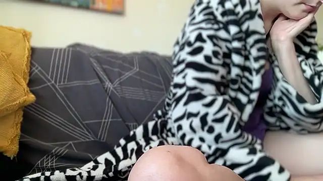Chat XXX Live DisguisedTemptationXoxx