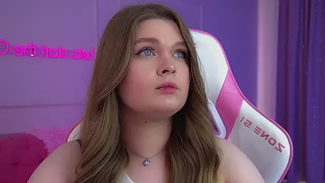 CrystalLyons Chat XXX in diretta